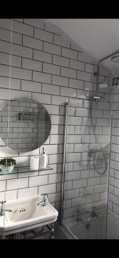 Granby House Holiday Apartments, Apartment 2, In The Old Town, Free On Street Parking Included Scarborough Kültér fotó